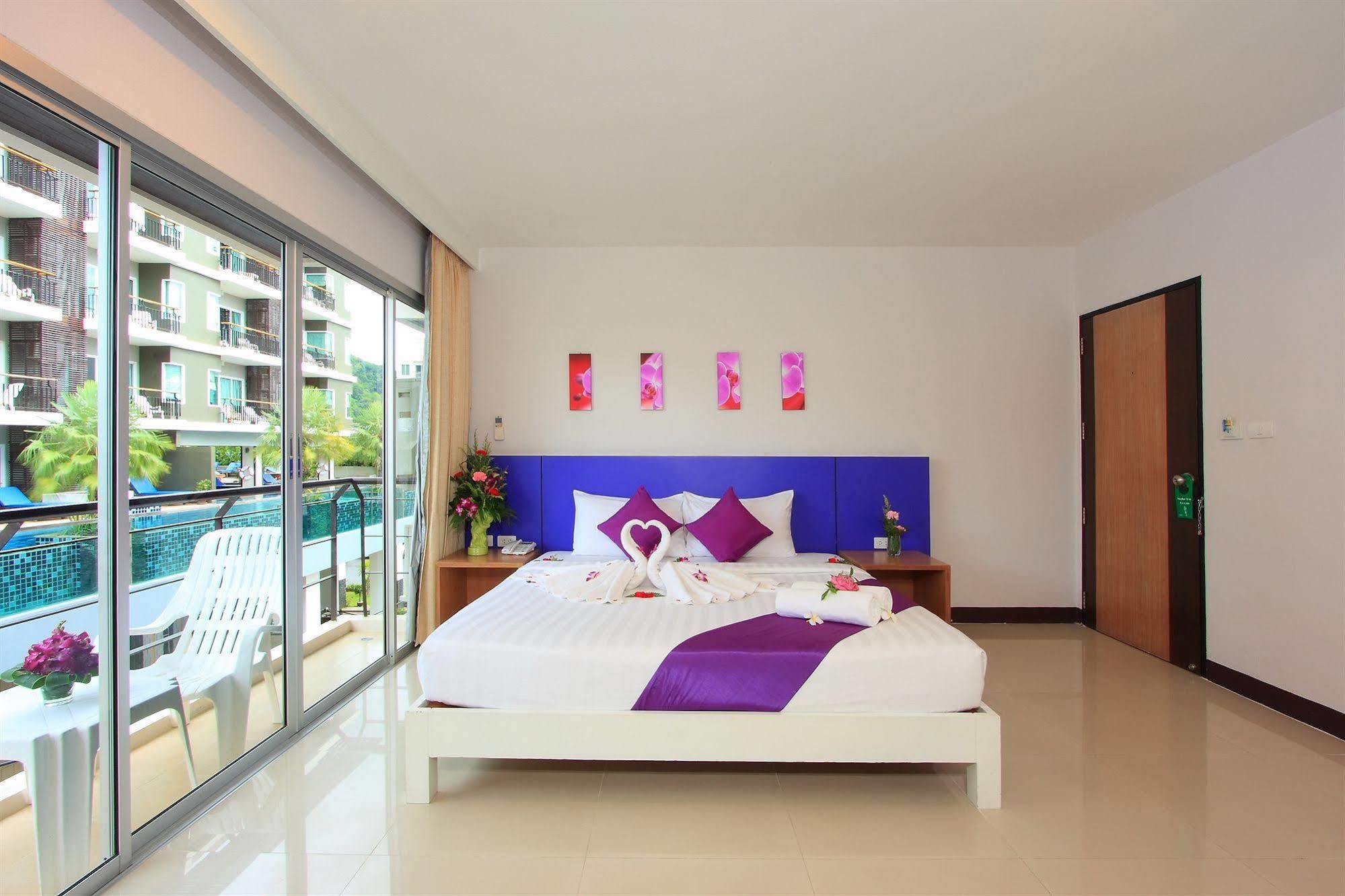 Baramee Hip Hotel Phuket Extérieur photo